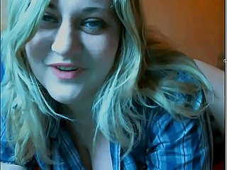 Dnipro سے Natasha اس کی بلی اور گدی سے پتہ چلتا ہے
