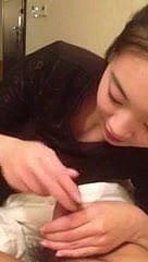 Gadis Korea bermain dengan kontol Korea yang menyedihkan