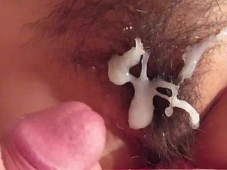 CUMSHOT PADA PUSSY BERBULU
