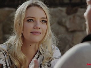 Schöne suchen kastanienbraun Pet Kenna James beugt sich über für ein paar gute Doggy ficken